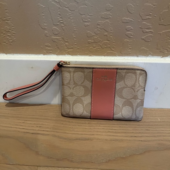 Coach Handbags - Coach Signature Wristlet